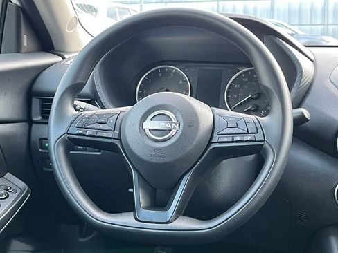 Used 2025 Nissan Sentra S image 26