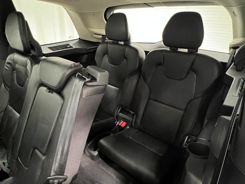 Used 2020 Volvo XC90 T6 Momentum AWD/4WD image 35