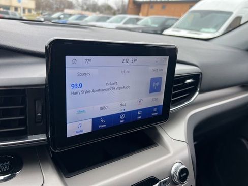 Certified 2022 Ford Explorer XLT w/ Equipment Group 202A image 12