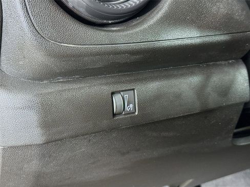 Used 2024 Chevrolet Colorado Trail Boss AWD/4WD image 12