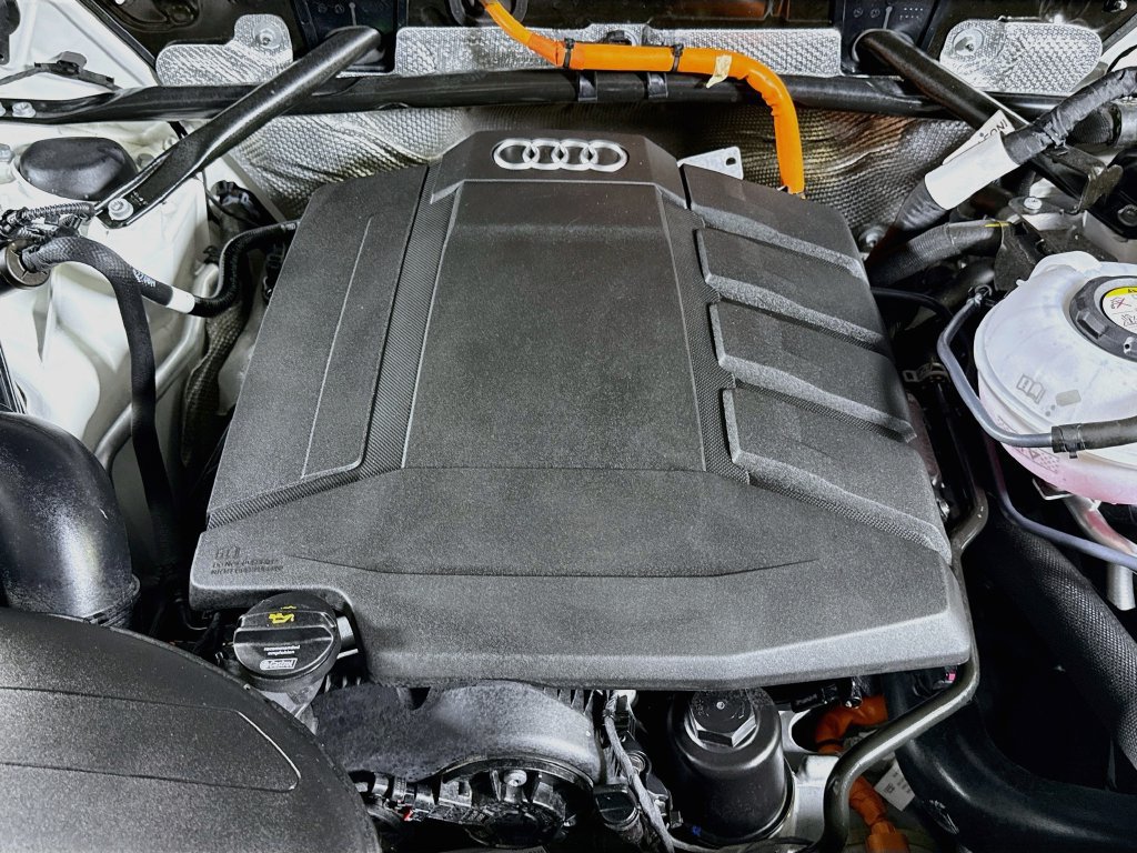 Used 2020 Audi Q5 e Prestige w/ Prestige Package AWD/4WD image 23