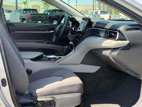 Used 2022 Toyota Camry LE w/ Carpet Mat Package (TMS) FWD image 18