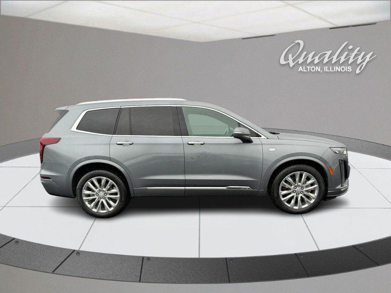 Used 2020 Cadillac XT6 Premium Luxury AWD/4WD image 2