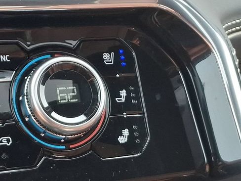 Used 2026 GMC Sierra 2500 Denali Ultimate w/ LPO, GMC Protection Package AWD/4WD image 16