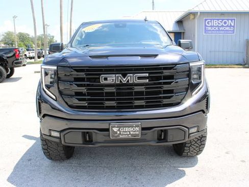 Used 2024 GMC Sierra 1500 Elevation AWD/4WD image 2