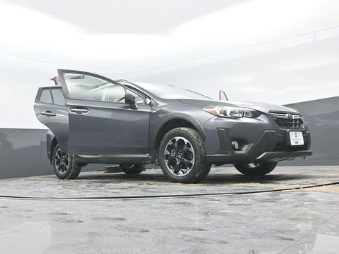 Used 2021 Subaru Crosstrek 2.0i Premium w/ Moonroof Package image 38