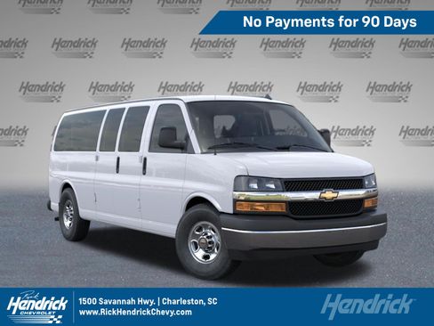 New 2026 Chevrolet Express 3500 LT w/ LT Preferred Equipment Group RWD image 1