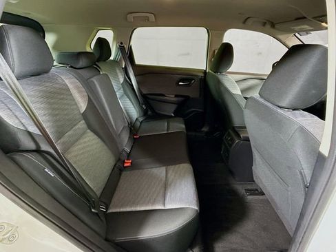 Used 2023 Nissan Rogue SV image 27