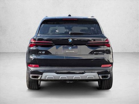 New 2026 BMW X5 xDrive40i w/ Climate Comfort Package image 8