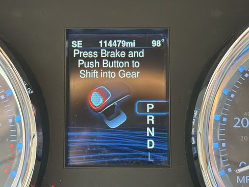 Used 2013 Chrysler 300 C RWD image 2