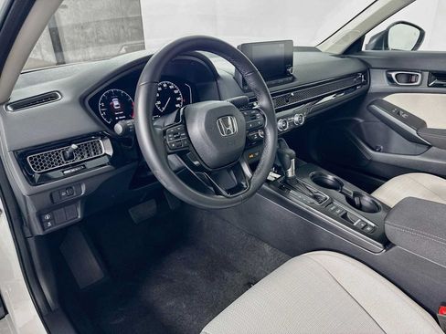 Used 2023 Honda Civic EX image 6