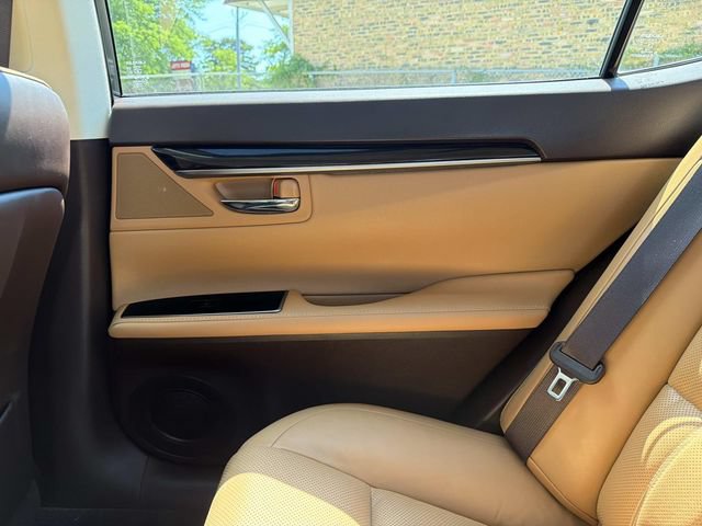 Used 2018 Lexus ES 300h FWD image 14