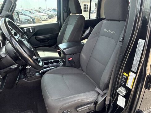 Used 2020 Jeep Gladiator Sport w/ Quick Order Package 24S AWD/4WD image 18
