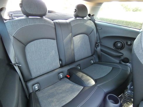 Used 2022 MINI Cooper SE image 38