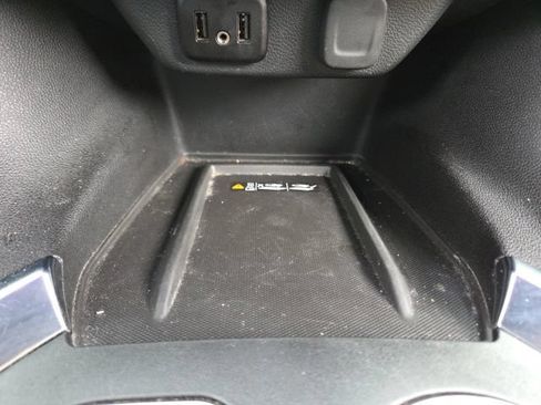 Used 2022 Chevrolet Traverse LT AWD/4WD image 61