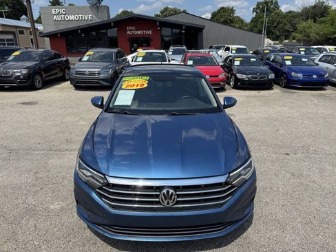 Used 2019 Volkswagen Jetta SE FWD image 9