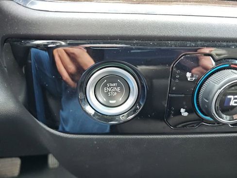 Used 2024 Chevrolet Silverado 1500 LT image 50