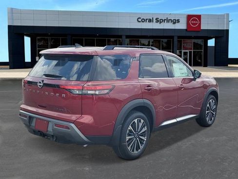 New 2026 Nissan Pathfinder Platinum FWD image 4