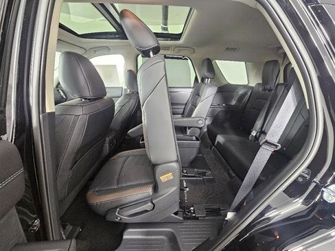 New 2025 Nissan Pathfinder Platinum image 26