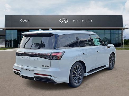 New 2026 INFINITI QX80 Autograph w/ Premium Cargo Package AWD/4WD image 3