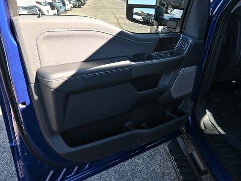 New 2026 Ford F250 Lariat w/ Black Appearance Package image 16
