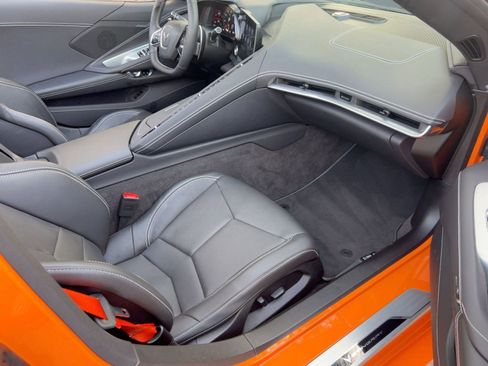 Used 2023 Chevrolet Corvette Stingray Convertible w/ Z51 Performance Package image 31