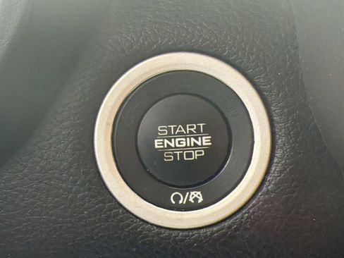 Used 2020 RAM 1500 Big Horn RWD image 19