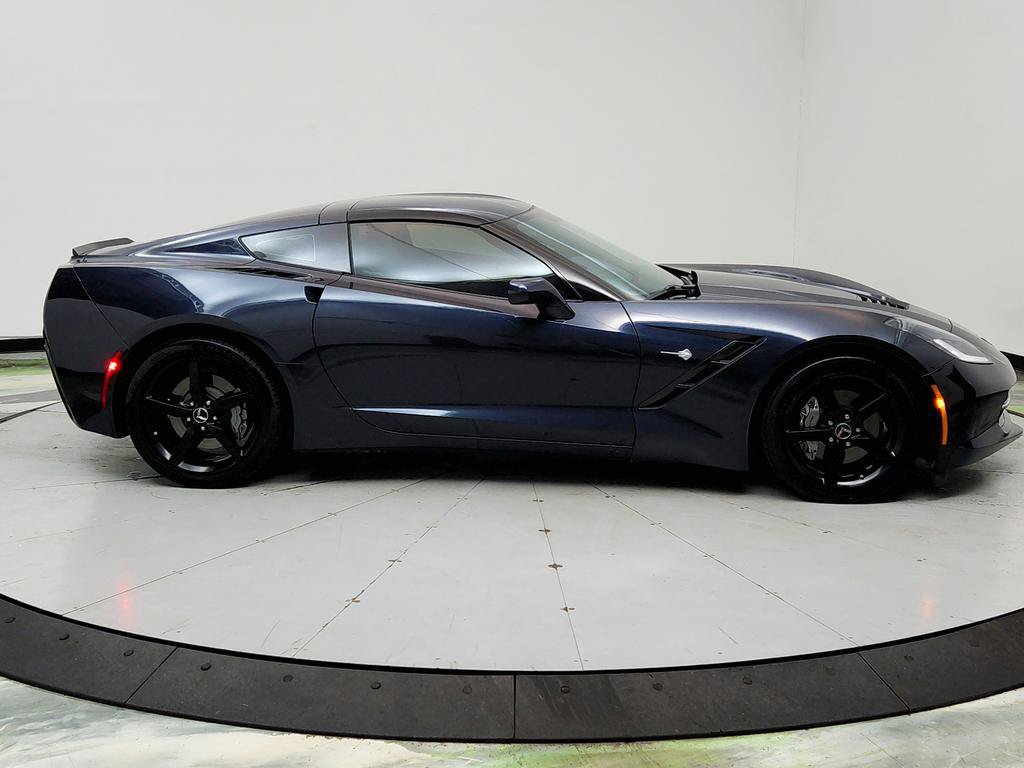 Used 2015 Chevrolet Corvette Stingray Coupe RWD image 4