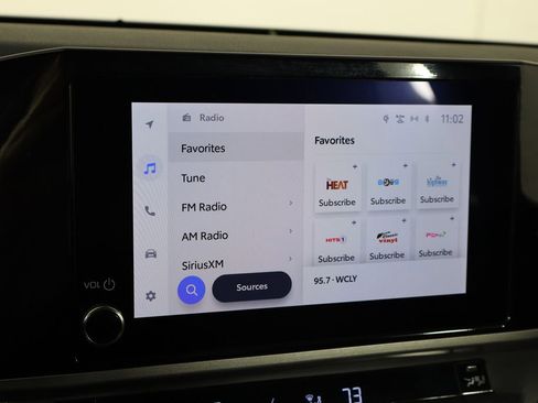 Used 2025 Toyota Camry SE image 29