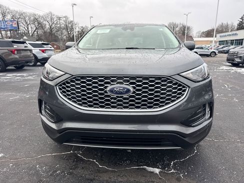 Used 2024 Ford Edge SEL w/ Convenience Package image 3