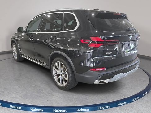 Certified 2025 BMW X5 sDrive40i w/ Climate Comfort Package RWD image 8