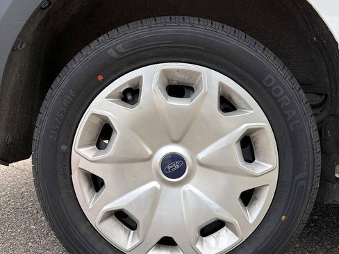 Used 2016 Ford Transit Connect XL FWD image 9