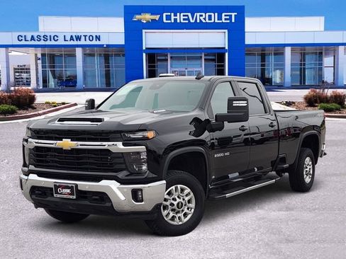 Used 2025 Chevrolet Silverado 2500 LT w/ Safety Package AWD/4WD image 1