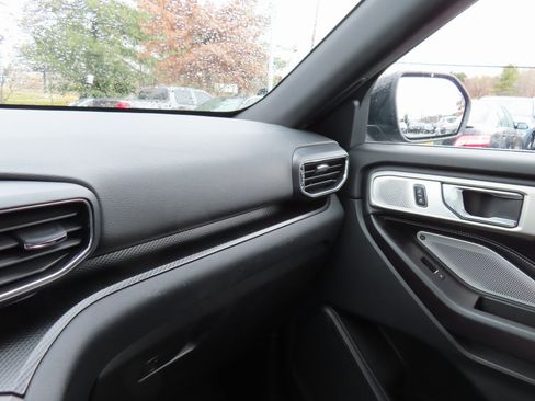 Used 2020 Ford Explorer ST w/ ST Street Pack image 23