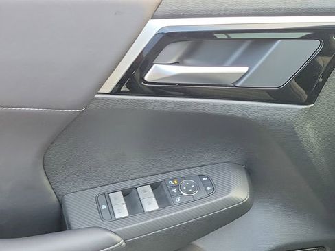New 2026 Mitsubishi Outlander SE FWD image 21