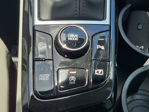Certified 2024 Kia Sportage EX FWD image 29