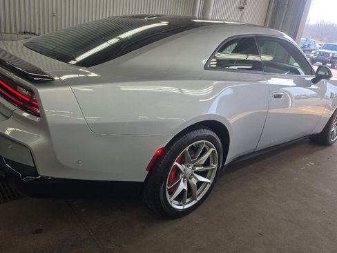 Used 2024 Dodge Charger Daytona Scat Pack w/ Plus Group AWD/4WD image 4