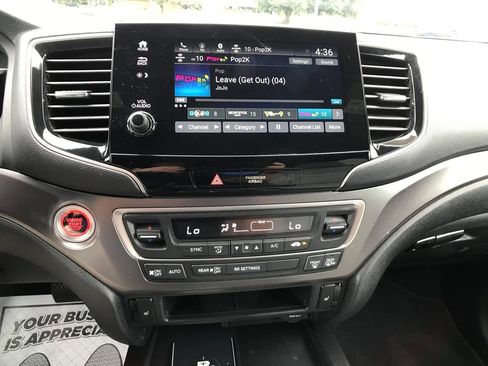 Certified 2024 Honda Passport EX-L image 5