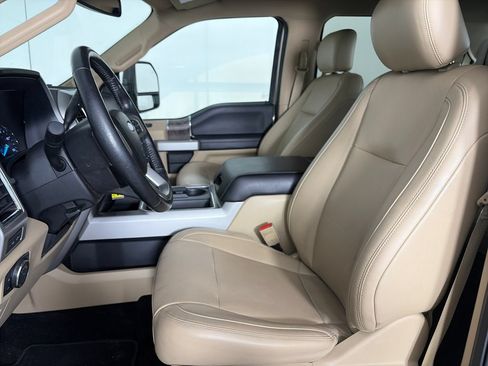 Used 2018 Ford F250 Lariat w/ Chrome Package AWD/4WD image 11