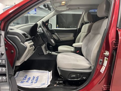 Used 2017 Subaru Forester 2.5i Premium w/ All-Weather Package AWD/4WD image 12