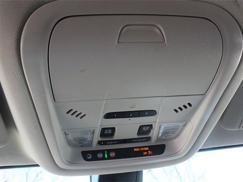 Used 2021 GMC Acadia Denali w/ Denali Ultimate Package image 30