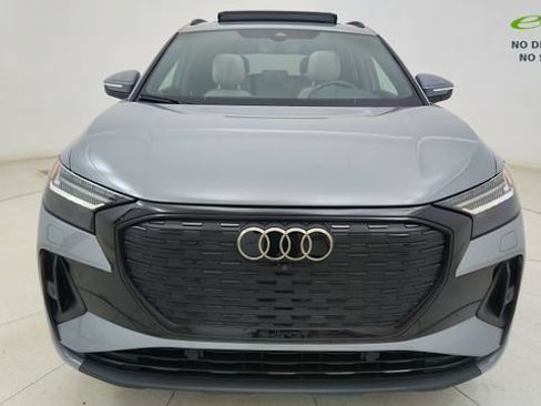 Used 2024 Audi Q4 e-tron Prestige AWD/4WD image 2