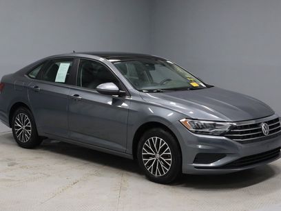 Used 2021 Volkswagen Jetta SE w/ SE Cold Weather Package