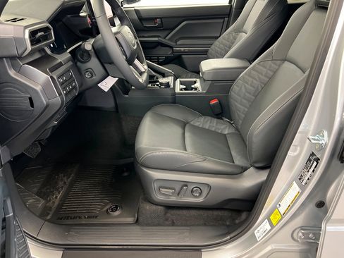 New 2026 Toyota 4Runner TRD Off-Road Premium AWD/4WD image 17