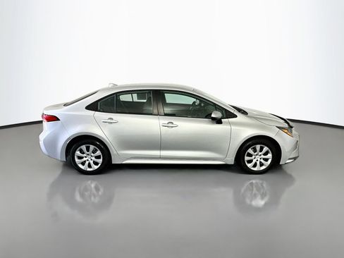 Used 2022 Toyota Corolla LE FWD image 8