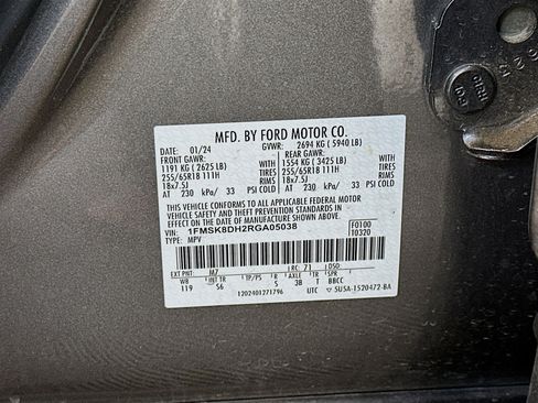 Used 2024 Ford Explorer XLT w/ Equipment Group 202A image 12