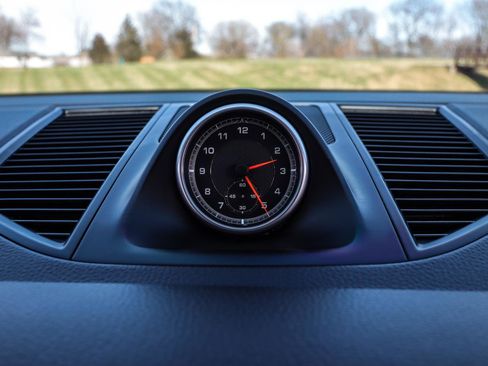 Used 2017 Porsche Macan 4DR SUV AWD image 28