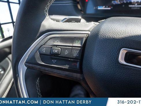 Used 2023 Jeep Grand Cherokee L Limited AWD/4WD image 11