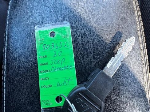 Used 2020 Jeep Cherokee Latitude image 29