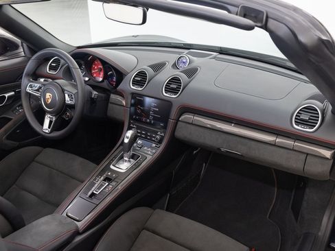 Used 2024 Porsche 718 Boxster GTS image 24